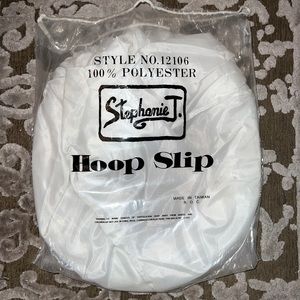 VINTAGE 80s🌷STEPHANIE J🌷Hoop Slip